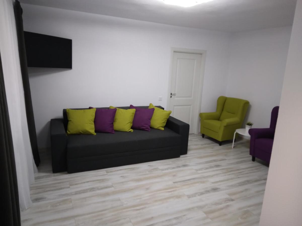 Luxury Apartament คูร์ตา เด อาร์เจช ภายนอก รูปภาพ